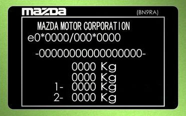 MAZDA MOTOR CORPORATION 2 výrobný štítok
